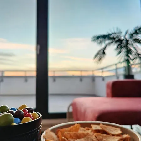 Maisonette-penthouse Inklusive Infrarot-sauna Ueber Den Daechern Von شقة